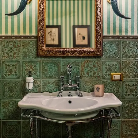 Apartment Regal House Regimental *